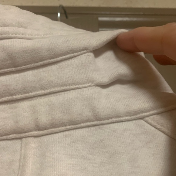 Lululemon Radiant Hooded Zippered Jacket Long Sleeves In Cream Or Oatmeal Color - Picture 5 of 16